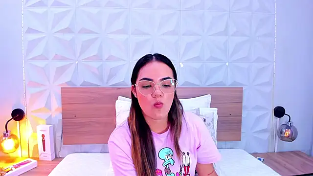 Stacey white  online show from October 10, 7:57 pm