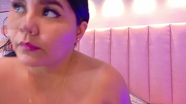 KeilyRoss online show from February 2, 8:51 pm