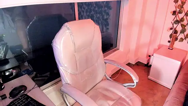 Vic beckeer online show from October 26, 4:40 am