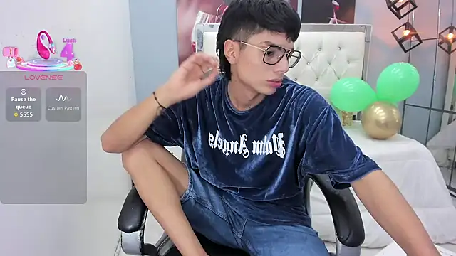 Noha scott online show from March 19, 11:09 pm