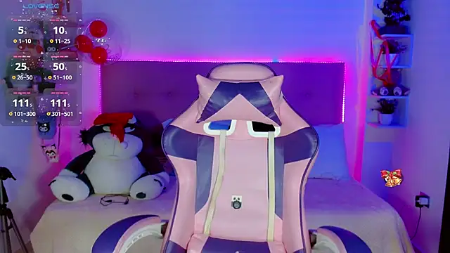 Snapshot of Kylie_brokee chatting on December 16, 12:15 am Kylie brokee online show from December 16, 12:15 am