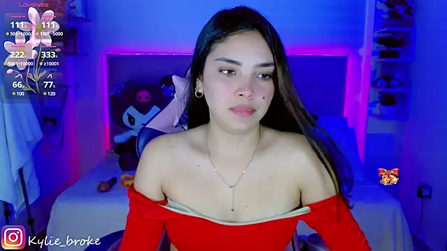 Snapshot of Kylie_brokee chatting on January 8, 9:12 pm Kylie brokee online show from January 8, 9:12 pm