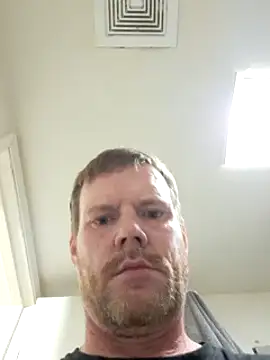 Snapshot of MickieFinnz1 chatting on December 17, 6:02 am MickieFinnz1 online show from December 17, 6:02 am