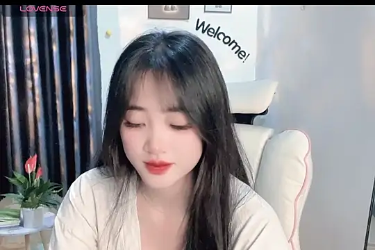  Aimy  online show from February 17, 3:42 pm