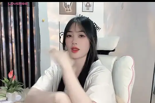  Aimy  online show from February 17, 6:48 pm