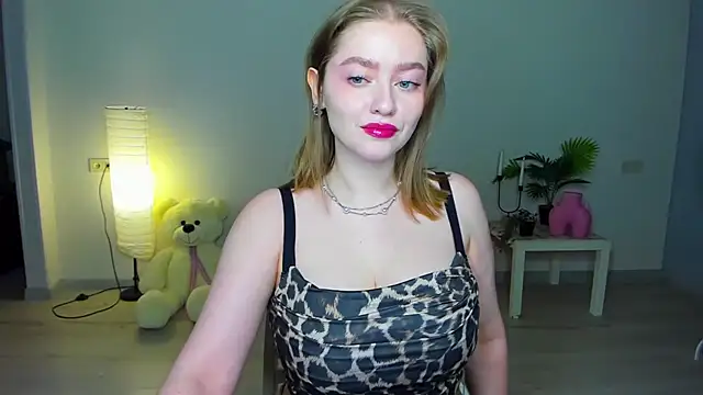 AidaPerry online show from September 28, 4:12 pm