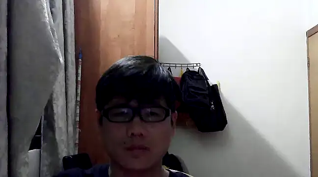 Snapshot of findagirlfriend chatting on December 6, 4:17 pm findagirlfriend online show from December 6, 4:17 pm