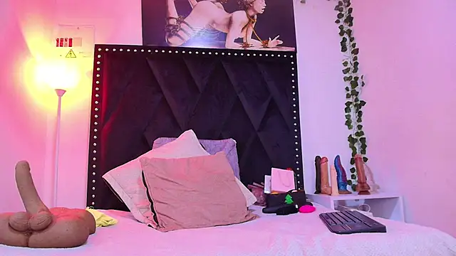  Marcela   online show from February 12, 12:44 pm