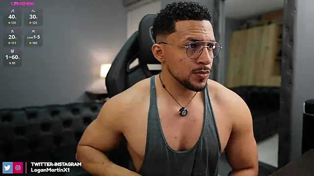 Snapshot of Martin_Logan chatting on February 8, 11:08 pm Martin Logan online show from February 8, 11:08 pm