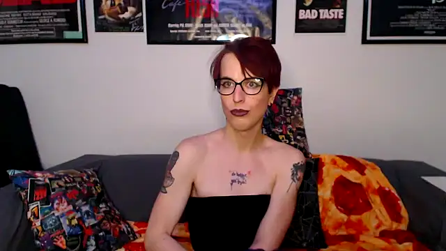 RyffBurnz online show from December 28, 5:33 am