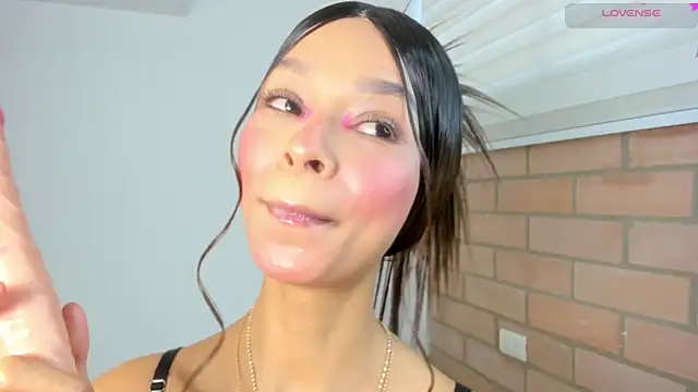 sofia quiros online show from January 2, 12:13 pm