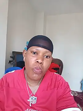 Snapshot of Broan_me chatting on June 7, 5:11 am Broan me online show from June 7, 5:11 am