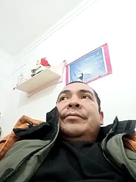 Snapshot of caballoteybruto chatting on December 20, 6:04 pm caballoteybruto online show from December 20, 6:04 pm