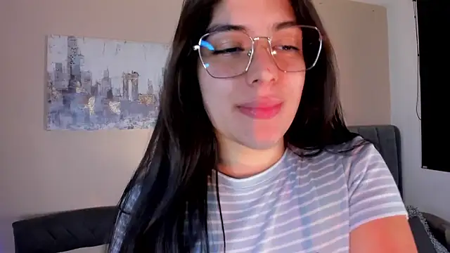 dakotaa   online show from December 11, 11:10 pm