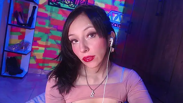 ScarlatSultry online show from April 16, 12:33 am