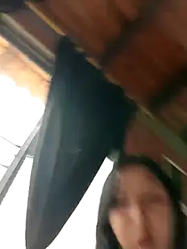 Snapshot of SamaraJay1 chatting on November 15, 4:03 pm SamaraJay1 online show from November 15, 4:03 pm