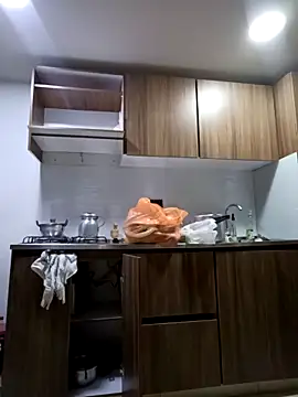 coral smitth online show from December 15, 6:56 pm