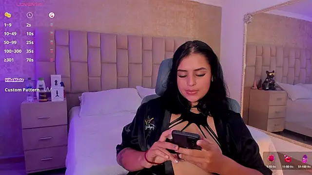EmmaTorres  online show from December 5, 5:26 am