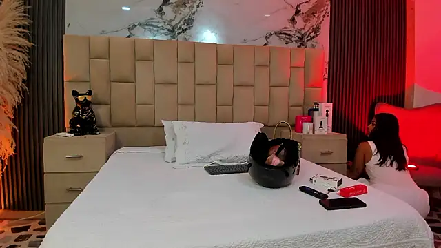 EmmaTorres  online show from February 2, 10:19 pm