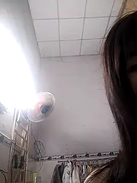 Snapshot of HimiJim chatting on February 13, 5:44 pm HimiJim online show from February 13, 5:44 pm