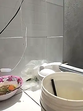 Snapshot of HimiJim chatting on November 28, 12:24 am HimiJim online show from November 28, 12:24 am