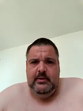 Snapshot of Ronny2510 chatting on April 28, 2:11 pm Ronny2510 online show from April 28, 2:11 pm