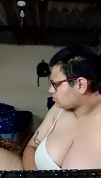 tatsumi nao online show from February 15, 6:04 pm