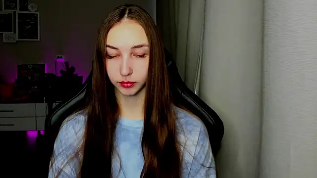 Sm0ly online show from May 31, 3:26 am