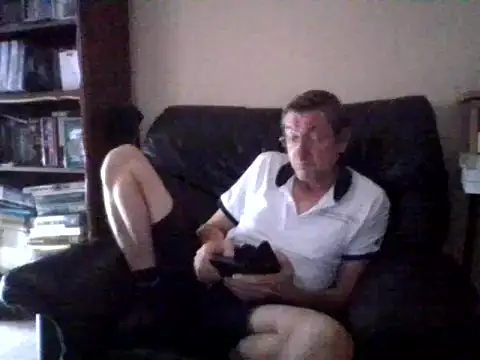 Snapshot of Jaimma45 chatting on September 22, 1:35 pm Jaimma45 online show from September 22, 1:35 pm