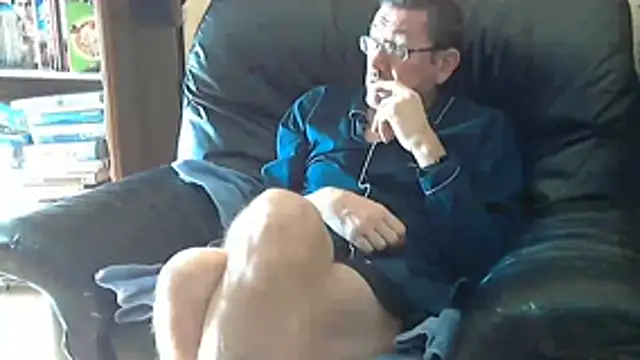 Snapshot of Jaimma45 chatting on December 15, 10:52 am Jaimma45 online show from December 15, 10:52 am