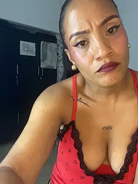 AdelaHaneix online show from November 11, 7:25 pm