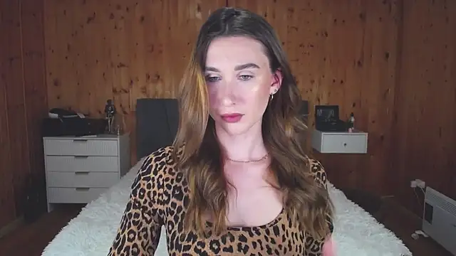 KellyBeeal online show from January 17, 12:10 pm