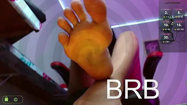 Snapshot of Miss_scarllet_ chatting on December 2, 1:02 pm Miss scarllet online show from December 2, 1:02 pm