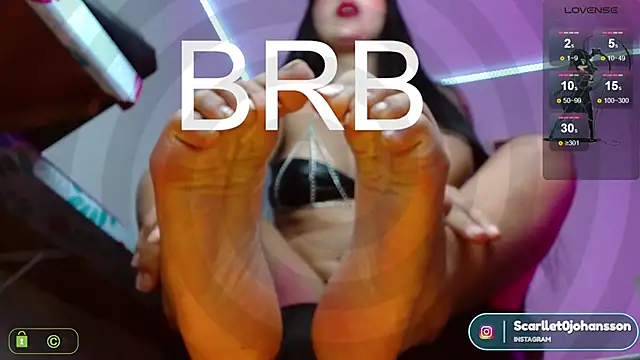 Snapshot of Miss_scarllet_ chatting on January 14, 2:08 am Miss scarllet online show from January 14, 2:08 am