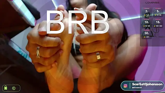 Snapshot of Miss_scarllet_ chatting on January 16, 2:09 am Miss scarllet online show from January 16, 2:09 am