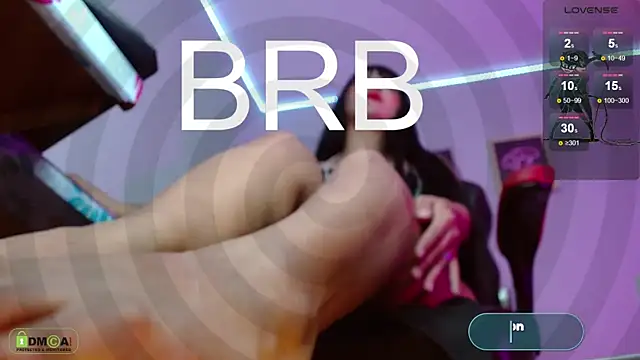 Snapshot of Miss_scarllet_ chatting on January 21, 1:11 pm Miss scarllet online show from January 21, 1:11 pm