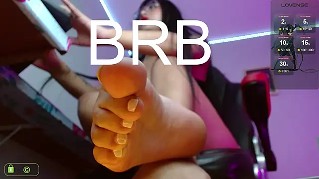 Snapshot of Miss_scarllet_ chatting on February 7, 1:11 pm Miss scarllet online show from February 7, 1:11 pm