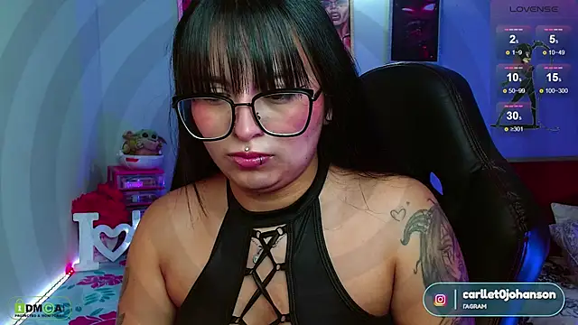 Snapshot of Miss_scarllet_ chatting on March 10, 1:32 pm Miss scarllet online show from March 10, 1:32 pm