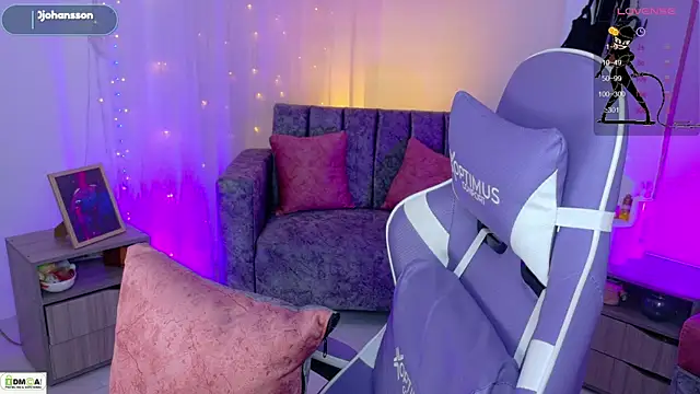 Miss scarllet  online show from June 10, 1:10 pm