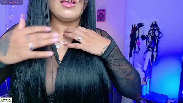Miss scarllet  online show from June 25, 1:26 pm