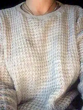 Snapshot of indie-rayne chatting on October 25, 1:46 am indie-rayne online show from October 25, 1:46 am