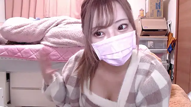  chanMOMO  online show from December 22, 4:50 am