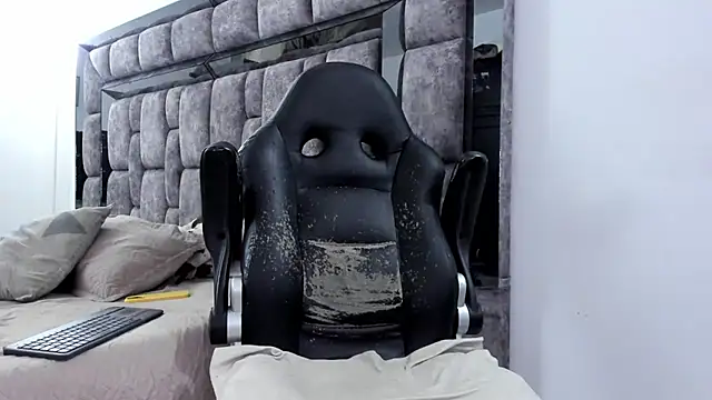 MalconStonne online show from March 18, 2:37 am