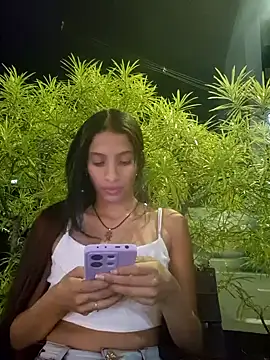 Snapshot of lily_sk chatting on December 3, 11:13 pm lily sk online show from December 3, 11:13 pm