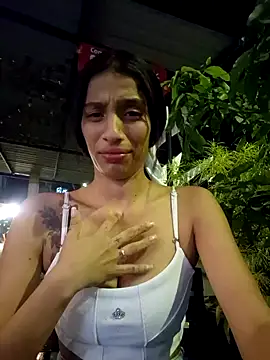 Snapshot of lily_sk chatting on December 10, 12:28 am lily sk online show from December 10, 12:28 am