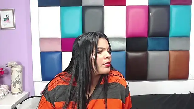 Sam-Evans-hot online show from January 25, 7:38 am