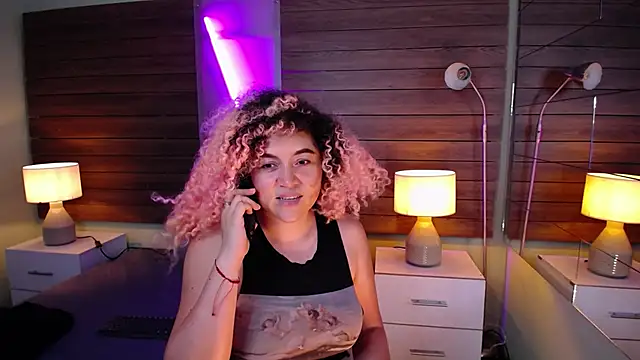 Kateryn  online show from January 17, 7:49 pm