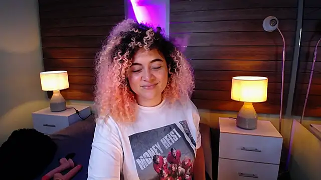 Kateryn  online show from January 18, 7:58 pm