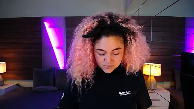 Kateryn  online show from January 21, 8:11 pm