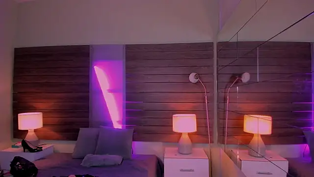 Kateryn  online show from February 13, 10:00 pm